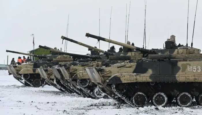 Ukraine-Russia conflict: Kyiv to call for heavy weapons when top US officials visit war-torn country