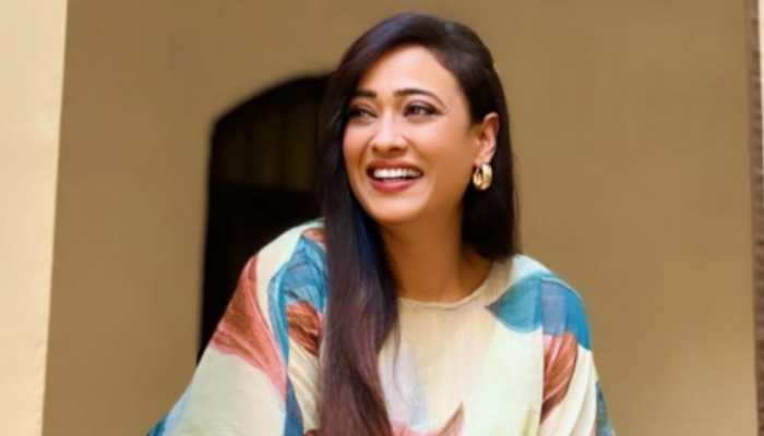 Shweta Tiwari takes jibe at trolls in new post, asks 'tere baap ka kya jaata hai'