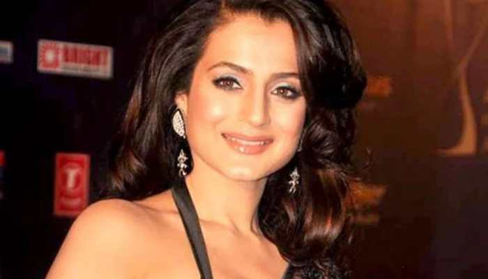 Ameesha Patel &#039;feared for her life&#039; at MP event, organiser accuses her of cheating