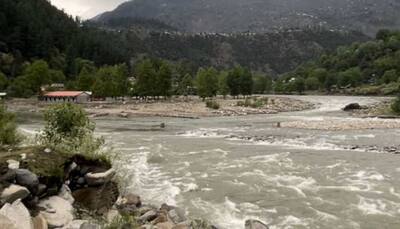 Move over Gulmarg, Pahalgam! As peace prevails, border towns of North Kashmir welcome tourists