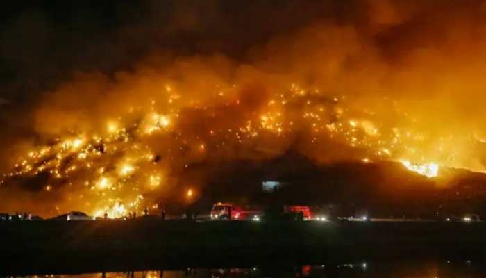 Delhi: Residents file police complaint against NDMC officials over Bhalswa landfill fire