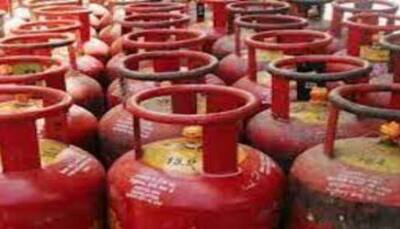 LPG price increased by Rs 102.50, 19-kg cylinder to cost Rs 2355.50