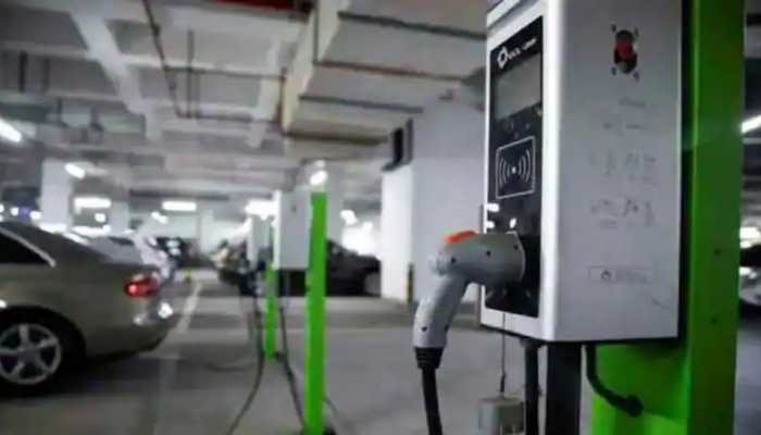 ATUM charge installs India’s first solar-powered EV charging station in Mumbai