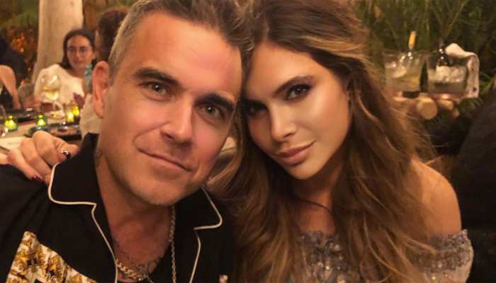 Say whaaat? Singer Robbie Williams to wear wife's bra on stage because of THIS bizarre reason!