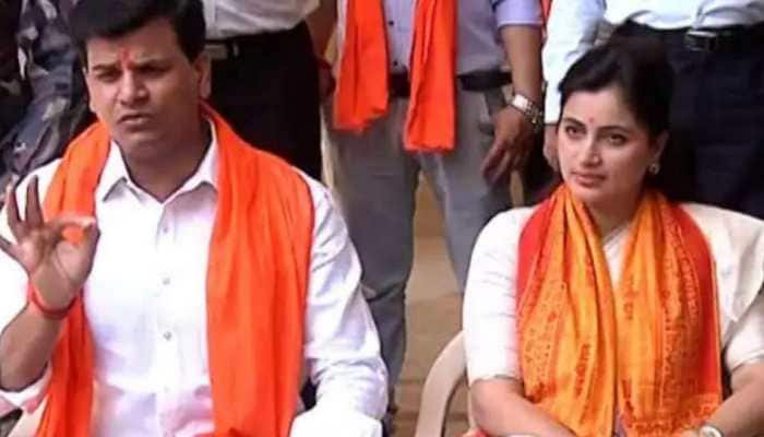 Hanuman Chalisa row: Mumbai Police moves court, challenges bail of Navneet Rana, Ravi Rana