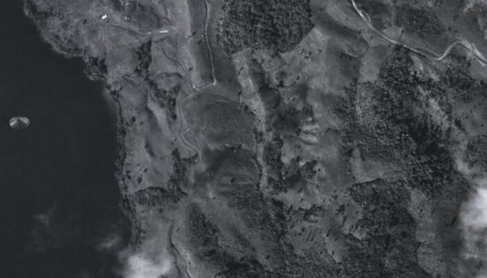 Do aliens exist? Researchers release 'Best-ever UFO picture', netizens baffled