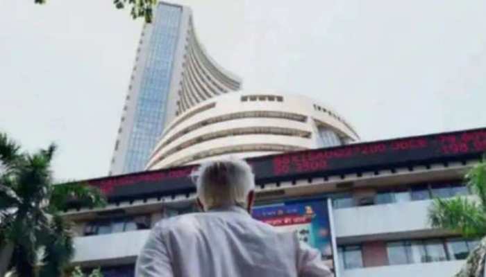 Sensex, Nifty fall for fourth straight session amid high volatility 
