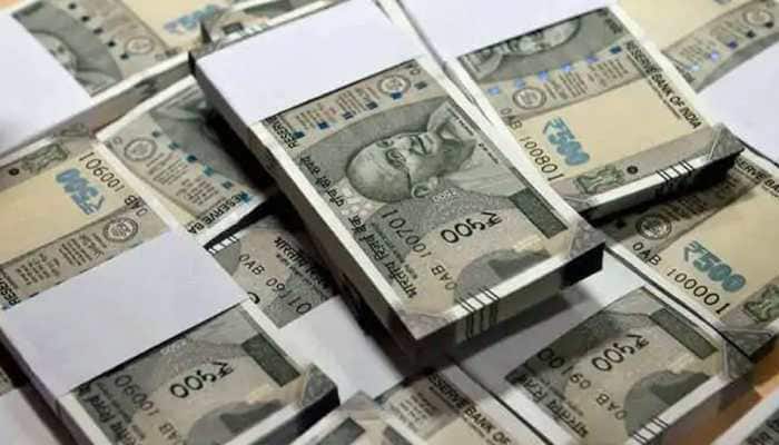Rupee falls 30 paise to 77.55 against US dollar in early trade