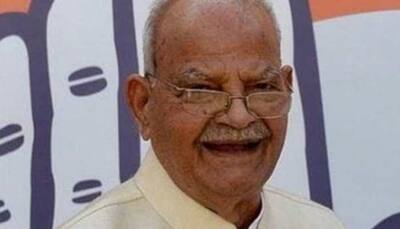 Pandit Sukh Ram, former Union telecom minister, cremated with full state honours