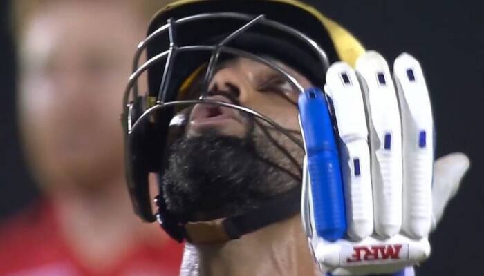 IPL 2022: &#039;Frustrated&#039; Virat Kohli walks back after dismissal in RCB vs PBKS contest, WATCH