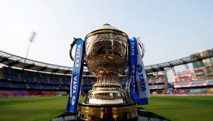 IPL 2022 Playoffs Qualification Scenario: 7 teams fight for 3 spots - In Pics