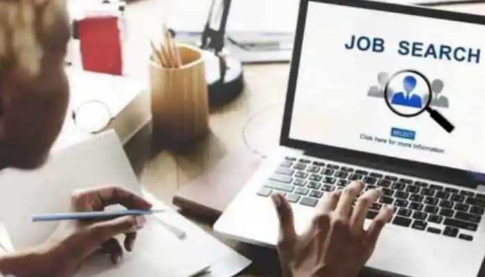 MNCs, IT firms on a hiring spree, plan to hire over 2 lakh employees in FY23 in India MNCs, IT firms on a hiring spree, plan to hire over 2 lakh employees in FY23 in India