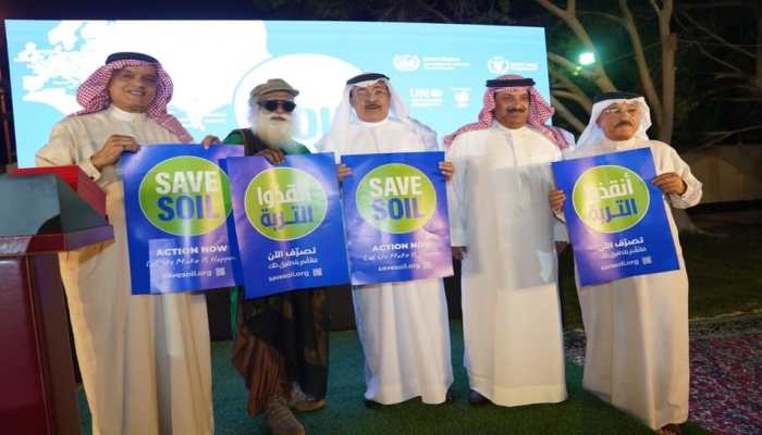 Save Soil Movement: Braving sandstorms, Sadhguru leads the Movement to the &#039;Island of Pearls&#039; Bahrain