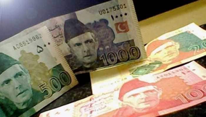 Pakistani rupee touches 200 against US dollar in open market, investors concerned 