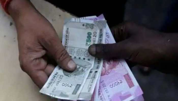 7th Pay Commission: Minimum pay to be hiked to Rs 26,000? Big decision on fitment factor soon