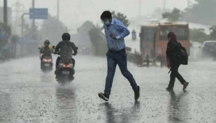 Weather update: Heavy Rain lashes Delhi, Noida, Mercury dips