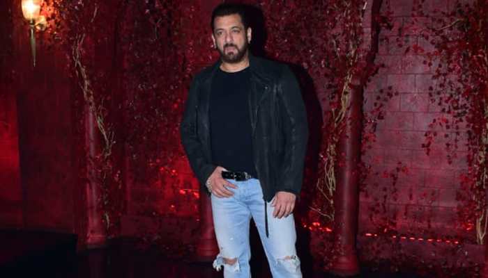 Salman Khan&#039;s swagger walk at Karan Johar&#039;s 50th birthday party leaves fans impressed!