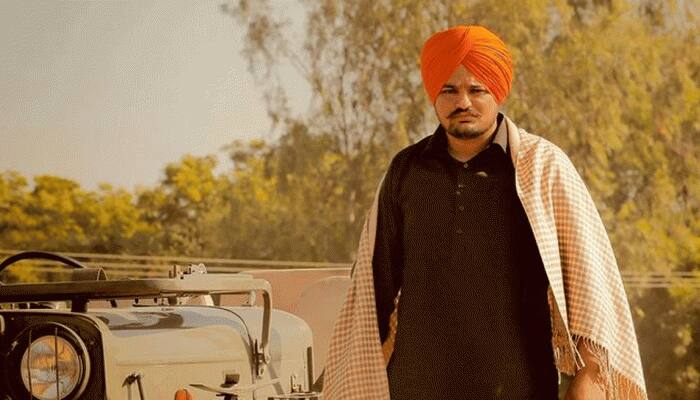 Sidhu Moosewala's father Balkaur Singh followed son in another car with police security, witnessed his murder