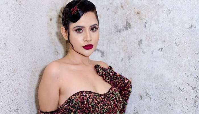 Urfi Javed gets abusive 'death' messages from trolls, shares scary screenshots