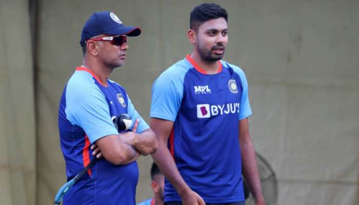 India vs SA 2022: Coach Rahul Dravid gives pep talk to Team India in first practice after IPL 2022, WATCH