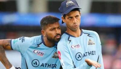 IND vs SA, 1st T20I: Ashish Nehra reacts as Hardik Pandya refuses to give strike to Dinesh Karthik in last over