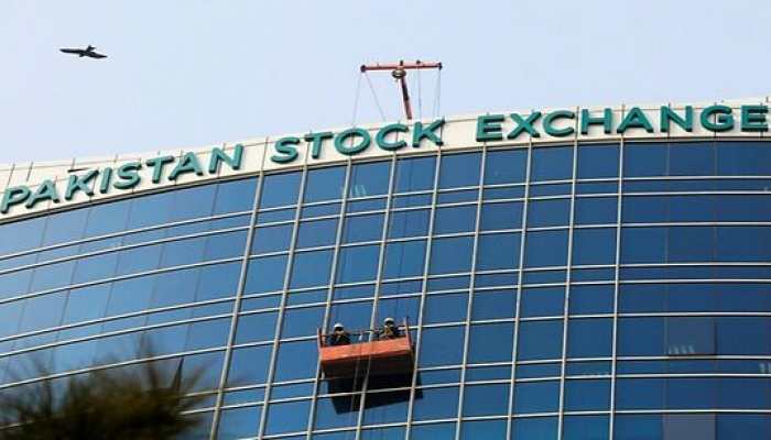 Pakistan stock market crashes, become Asia&#039;s third worst performing stock market