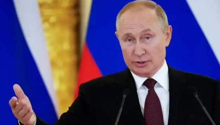 Vladimir Putin seen &#039;trembling, struggling to stand&#039; amid reports of his ill health - WATCH
