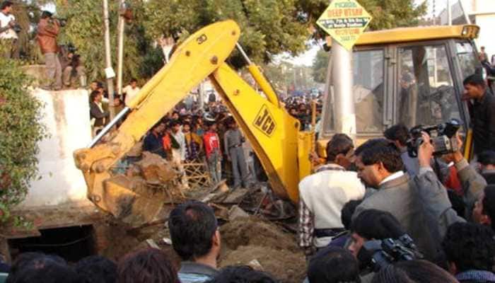 'Can’t stay demolitions but law should be followed': SC seeks reply from UP govt