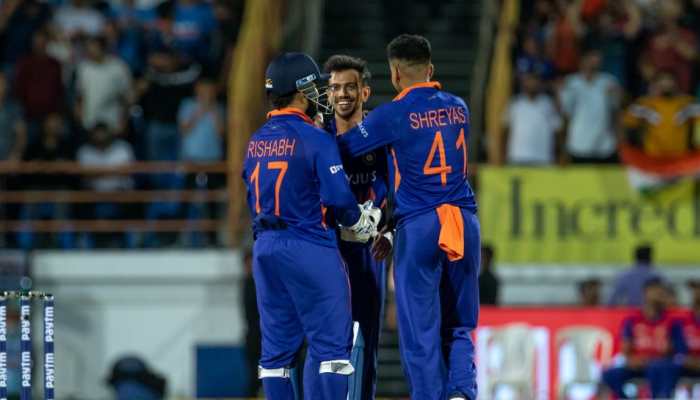 Aakash Chopra predicts that THESE three Indian cricketers will receive huge support at Bengaluru