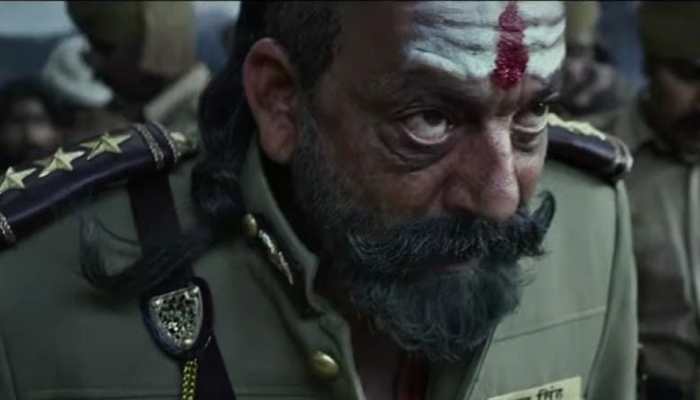 Sanjay Dutt fans can't keep calm as KGF 2's Adheera looks kickass in Ranbir Kapoor's Shamshera!