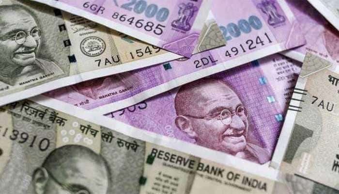 RBI will not allow &#039;jerky movements&#039; of Rupee: Deputy Governor Patra