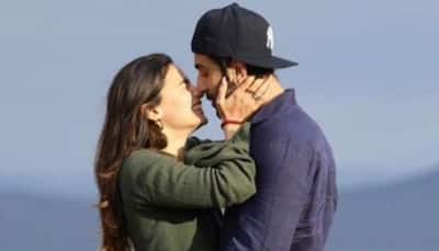 Alia Bhatt reacts as Neetu Kapoor congratulates her, Ranbir Kapoor on pregnancy with unseen pic: 'My favourite'