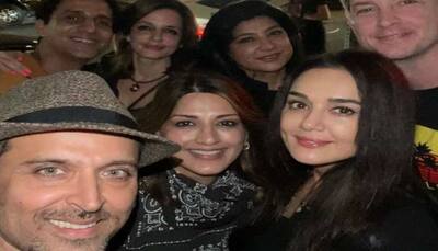 90s reunion: Hrithik Roshan is all smiles in special selfie ft Sussanne, Arslan, Preity and Sonali