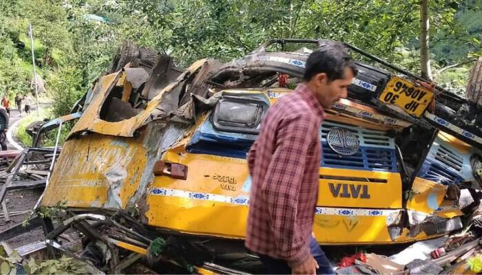 Horrific accident in Himachal&#039;s Kullu kills over 12 people, condolences pour in from across India