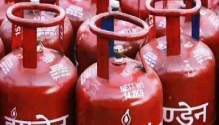 Big BLOW consumers! Huge increase in the price of domestic LPG, check how much need to pay for gas cylinder
