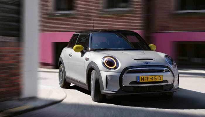 MINI 3-Door Cooper SE electric car bookings reopen in India, priced at Rs 50.90 lakh