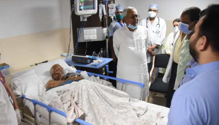Lalu Yadav in hospital: Nitish Kumar meets RJD chief, prays for his recovery