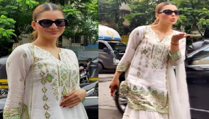 PICS: Urvashi Rautela papped in traditional sharara dress, netizens call her &#039;elegant&#039;