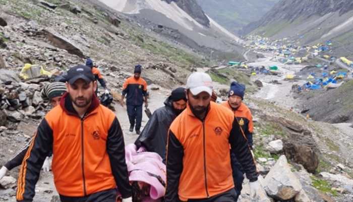 Amarnath cloudburst: 16 dead, rescue ops in full force as hunt on for missing pilgrims - 10 points | India News | Zee News