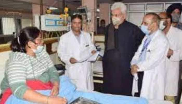 JK LG Manoj Sinha checks medical facilities for Amarnath Yatris  in Chandwanwari and Pahalgam  
