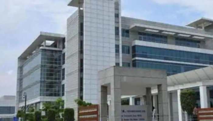 HCL shares shed 2%, drops to 52 week low