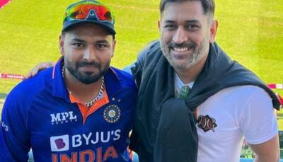 Ahead of IND vs ENG 2nd ODI, MS Dhoni, Rishabh Pant go on a party with Parthiv Patel, check PIC