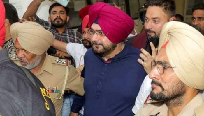 Punjab: Congress leader Navjot Singh Sidhu complains of knee pain in jail, read what doctor told him