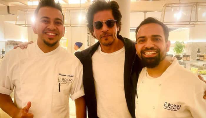 Shah Rukh Khan enjoys yummy meal at Italian restaurant in London, poses with chefs: PICS