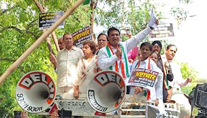 Delhi Excise Policy row: Congress protests outside AAP office, demands Deputy CM Manish Sisodia’s resignation