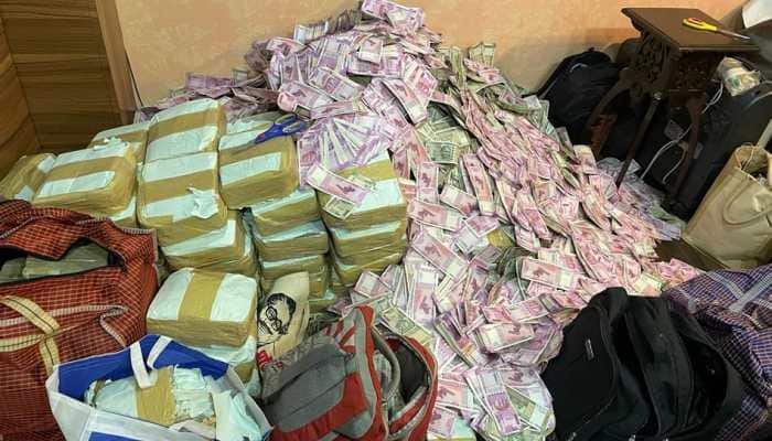 Teacher recruitment scam: 21.20 crore cash, jewellery, property papers - how ED managed valuables seized from Arpita Mukherje&#039;s residence