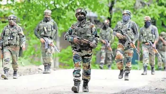 Defence Job Openings 2022: Bumper Vacancies! Apply for 1,35,850 post under Indian Army, Indian Navy and Indian Airforce- Check posts and other details here