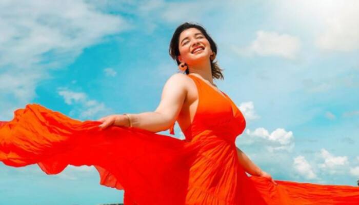 Sara Tendulkar turns BRIDE for THIS reason, looks gorgeous on Vogue magazine's cover
