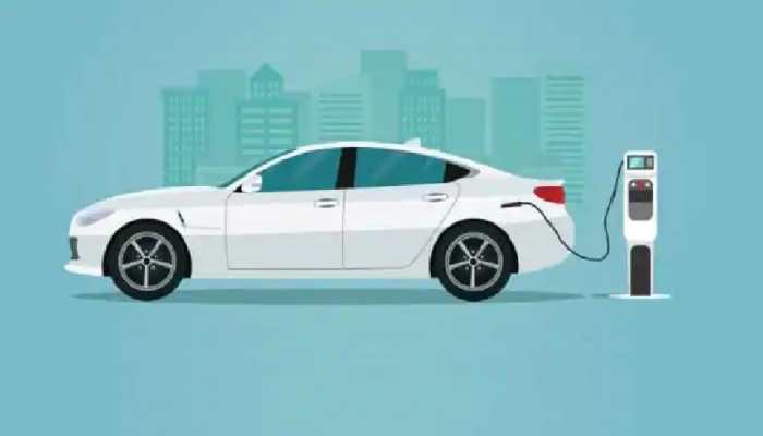 CESL to install 810 electric vehicle chargers on THESE 16 highways across India - Check here