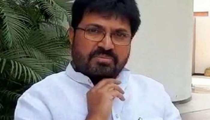 'Forced to make certain decisions': Shiv Sena deputy leader switches to Eknath Shinde camp